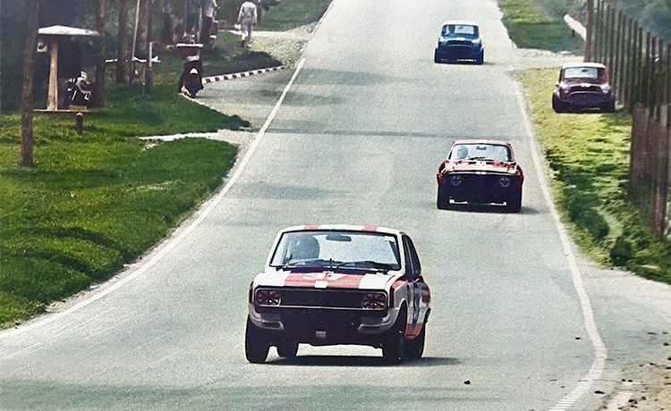 Familia Rotary Coupe wins overall victory at Singapore Grand Prix (1969)