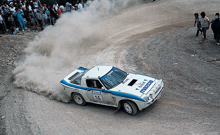 Gr. B spec RX-7 finishes 2nd overall, the highest place among 2WD cars (1985・Acropolis Rally)