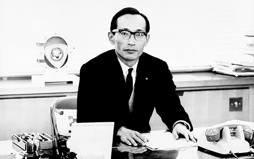 ロータリーエンジン研究部長・山本健一 (1967年)